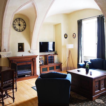 Banská Štiavnica Apartman V Studni Na Streche מראה חיצוני תמונה